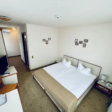 Pensiunea Luiza Гостьовий будинок 3*